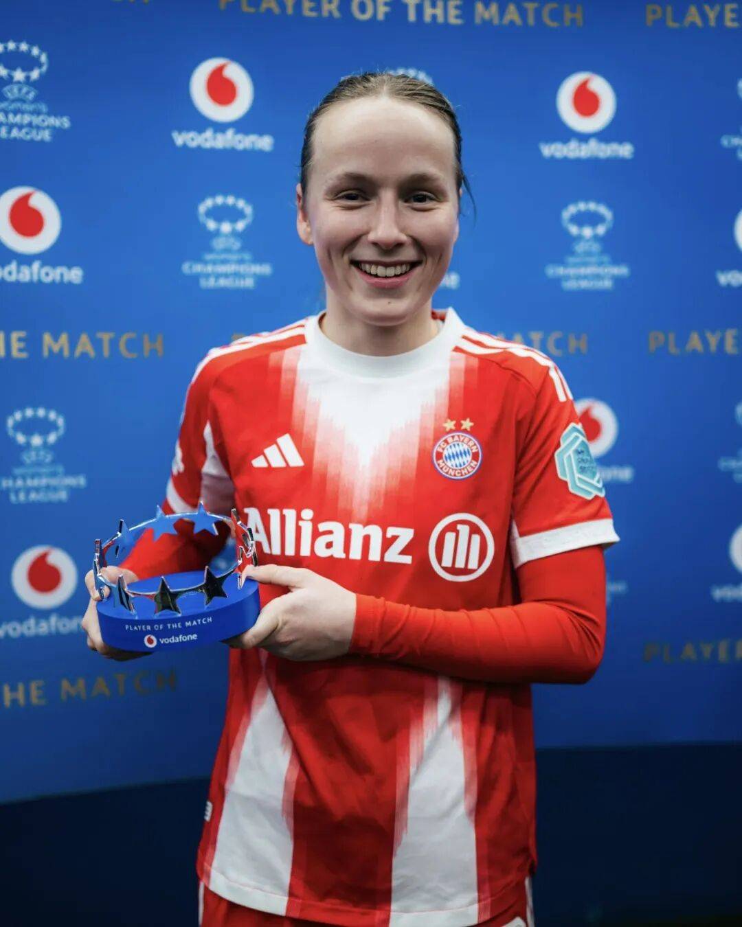 3-0横扫！英超争冠形势大变，曼城豪取3连胜，只落后阿森纳2分