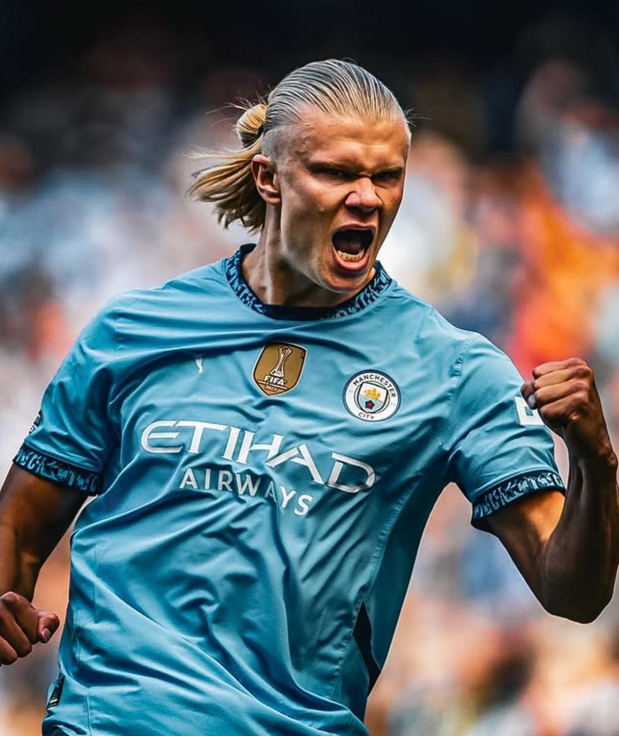 懂球帝12周年120大瞬间决赛：梅西捧大力神杯PK武磊绝平巴萨