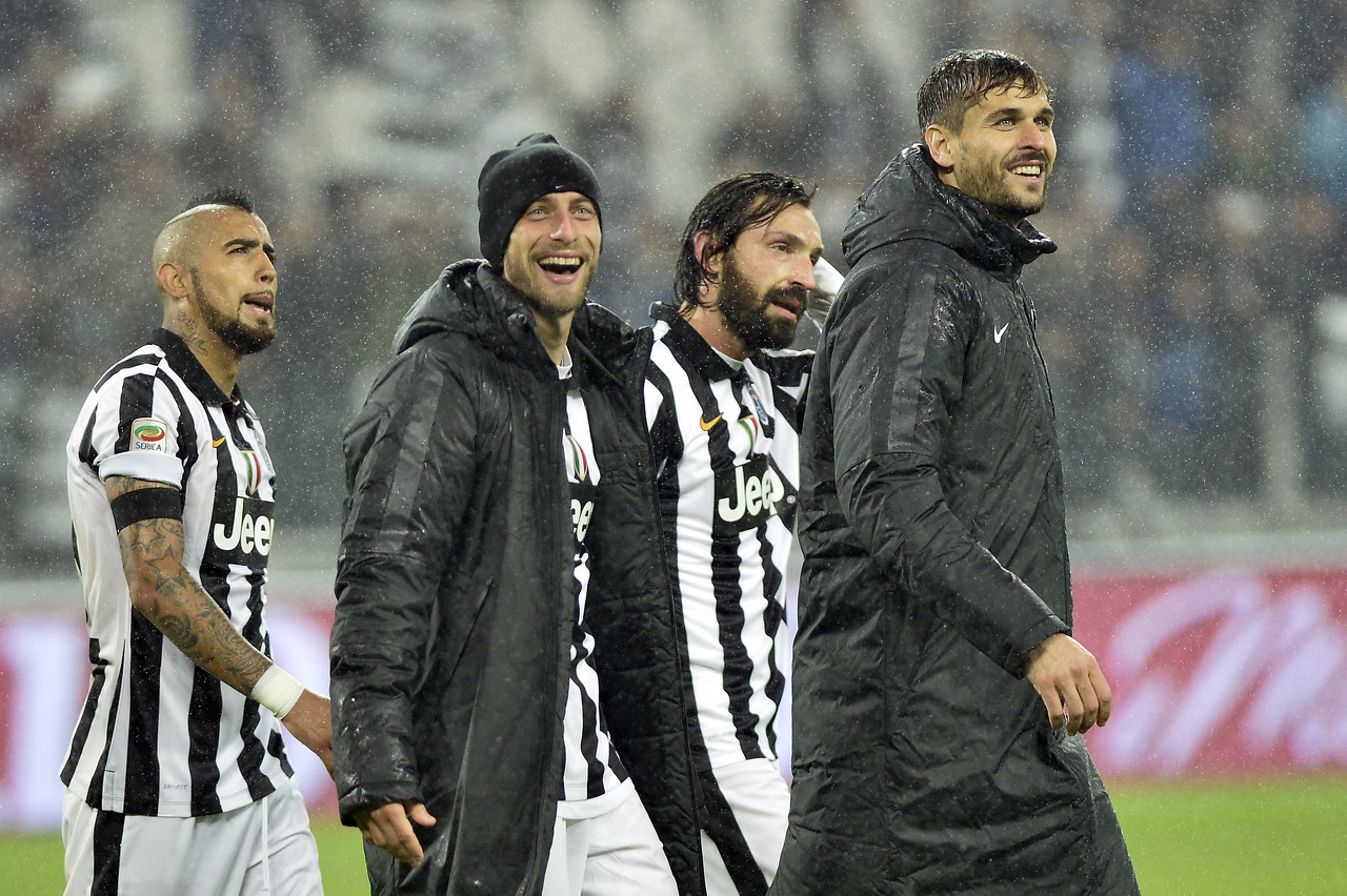 剑南春｜巴萨5-3贝蒂斯迎西甲6连胜，费兰戴帽，亚马尔点射（剑南春｜巴萨5-3击退贝蒂斯收获西甲六连胜：费兰帽子戏法，亚马尔点射破门）