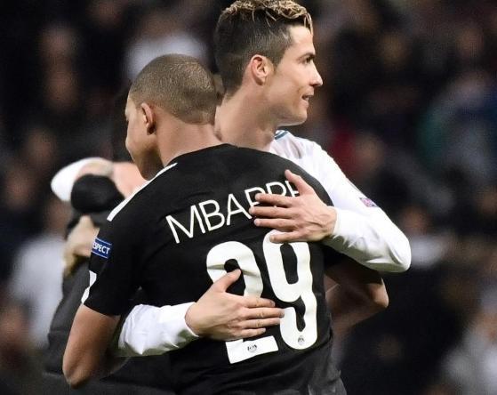 拜仁官方：球队将在明年1月6日与萨尔茨堡红牛进行热身赛（拜仁官方确认：明年1月6日将与萨尔茨堡红牛踢热身赛）