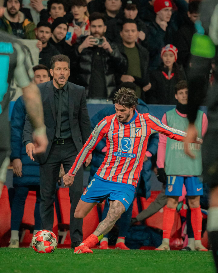 门兴0-0莱比锡，奥诺拉破门被吹，劳姆中框，门兴全场0射正