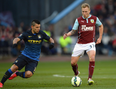 国乒输单打！王皓盯着王楚钦心事重重，梁靖崑技不如人：没好办法